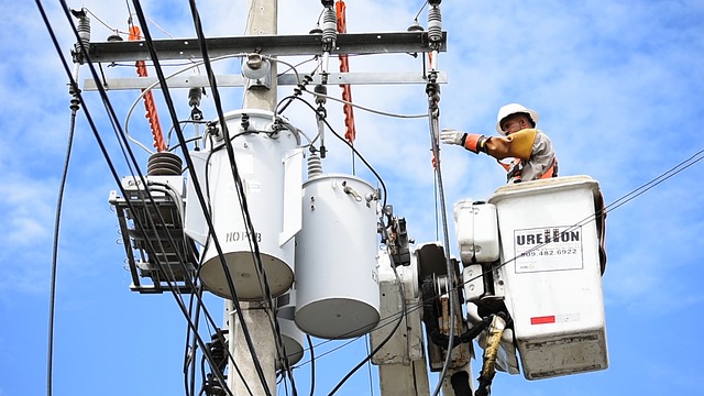 Electric Transformer